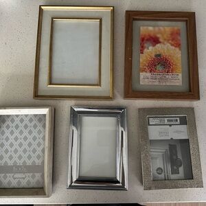 5 Picture Frames